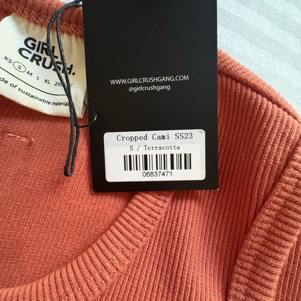 Sleeveless Orange Ribbed Top - Picture 11 of 16